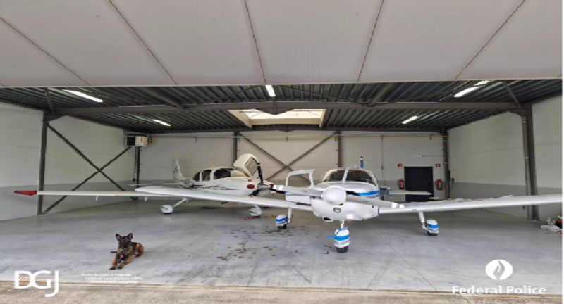 Belçika ve İtalya’da özel uçakları kullanan göçmen kaçakçıları yakalandı