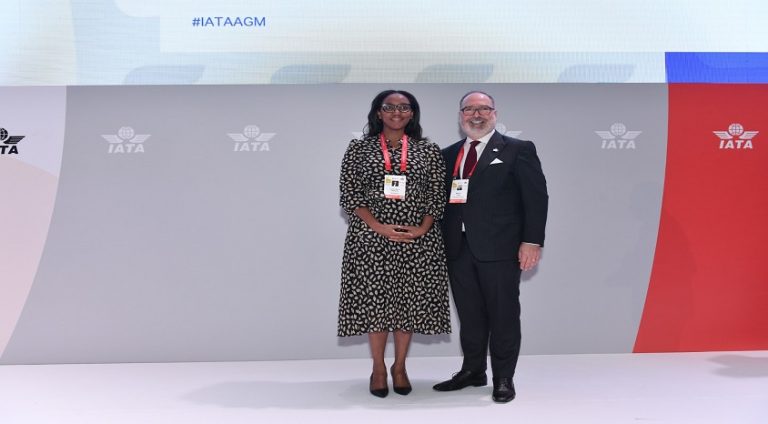 Mehmet T. Nane, IATA Yönetim Kurulu Başkanlığı’nı Yvonne Manzi Makolo’ya devretti