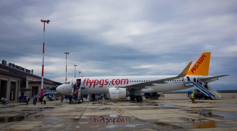 İzmir-Rize ilk uçuşu Pegasus Havayolları ile gerçekleştirildi