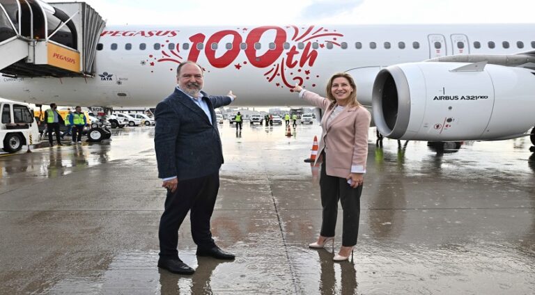Pegasus Havayolları CEO’su Güliz Öztürk, Avrupa’nın en kârlı havayolunu yönetiyor