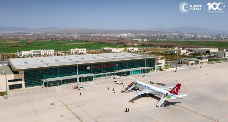 Elazığ Havalimanı ilk 11 ayda 714 Bin yolcuya hizmet verdi
