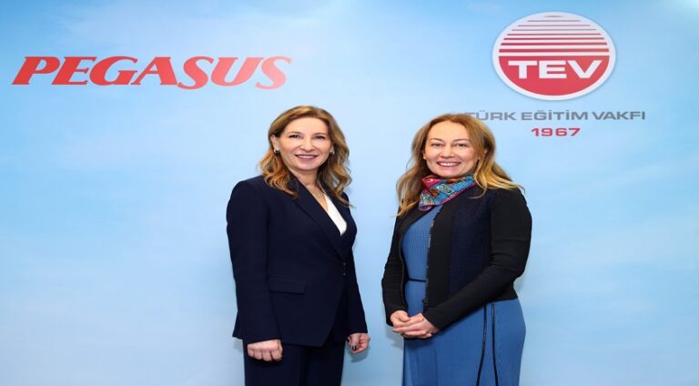Pegasus ve TEV,  1.000 kız öğrenciye üniversite bursu için imza attı