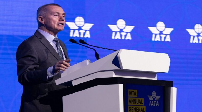 IATA’ya göre küresel hava yolculuğu talebi 2023’te toparlanmaya devam etti