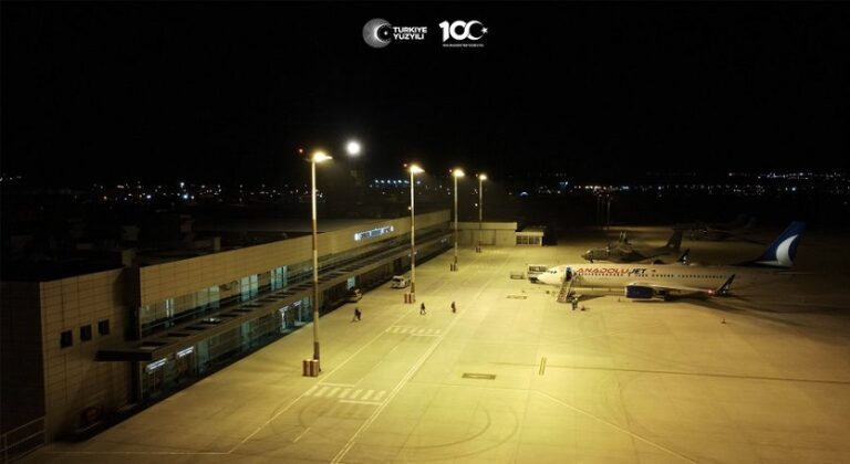 Çanakkale Havalimanı 2024 yılı Nisan ayı hava yolu uçak, yolcu ve yük istatistikleri açıklandı