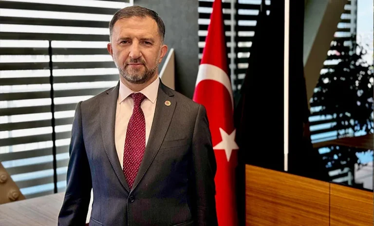 TUSAŞ’ta bayrak değişimi