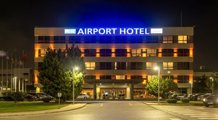 Sabiha Gökçen Airport Hotel’de yoğun iş ve seyahat temposu konforlu bir molaya dönüşüyor