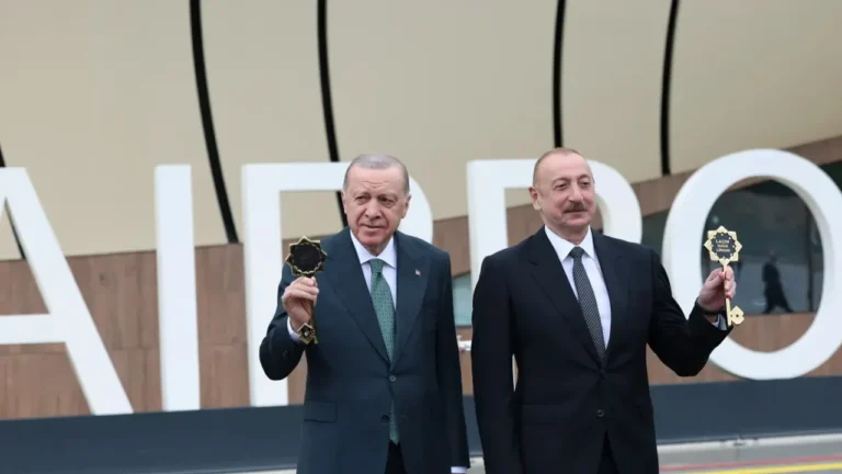 Erdoğan ve Aliyev, Laçın Havalimanı’nı açtı
