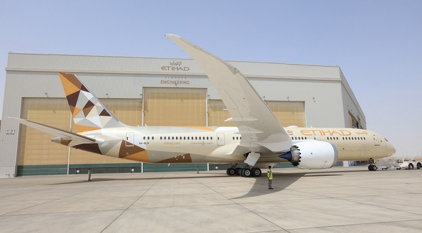 Etihad Airways, tüm Boeing 787 uçaklarındaki yakıt değişimlerini kontrol ediyor