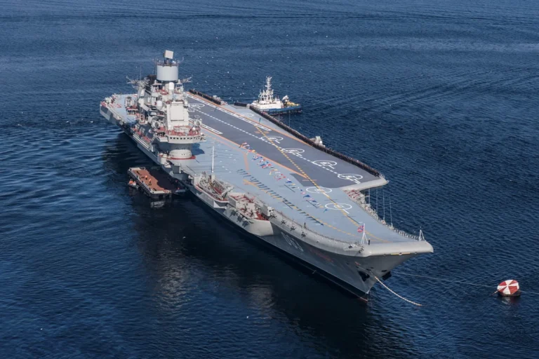 Rusya’nın tek uçak gemisi Kuznetsov hurdaya çıkarılacak