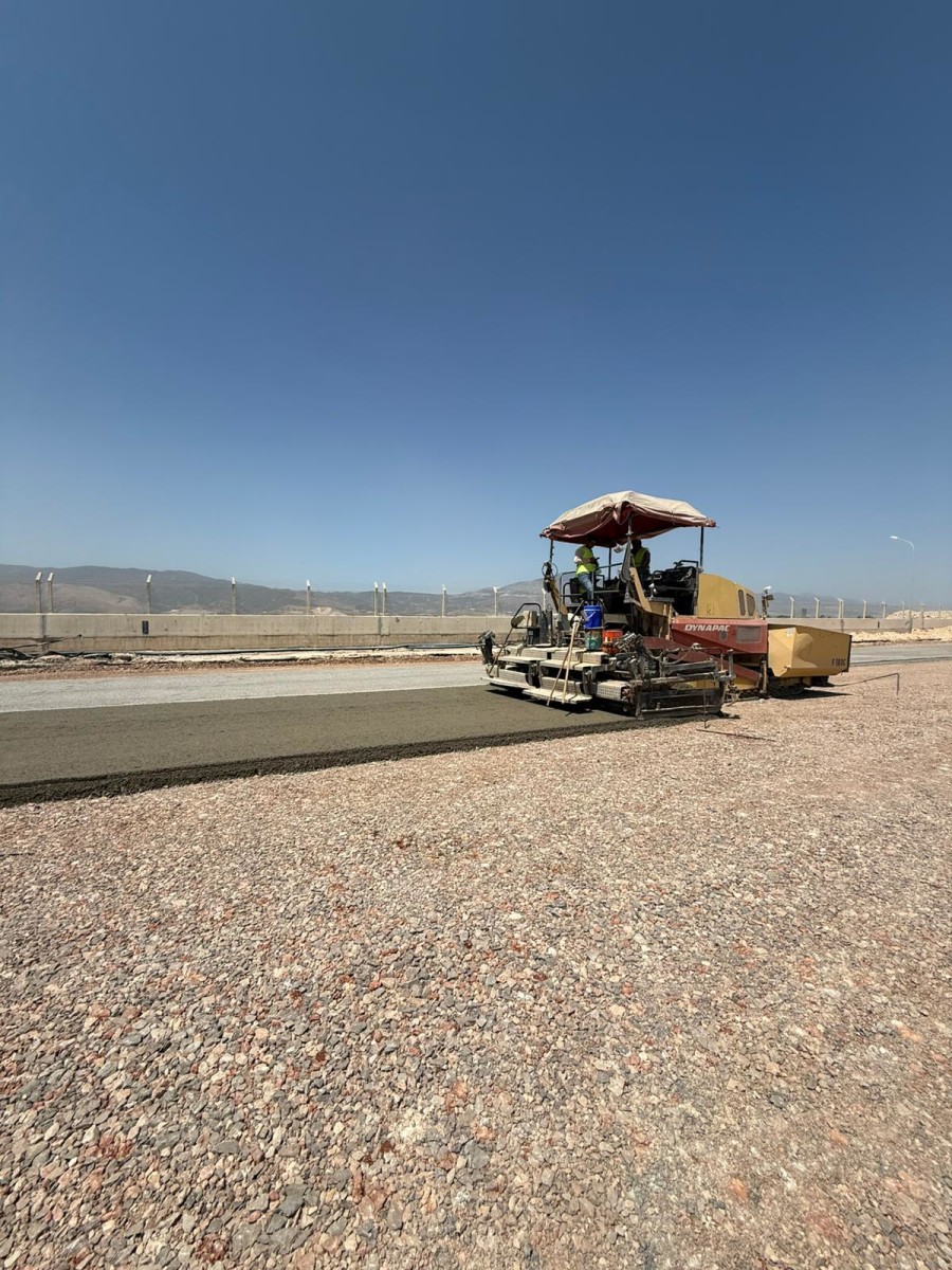 Hatay Havalimanı’nda depremin izleri siliniyor