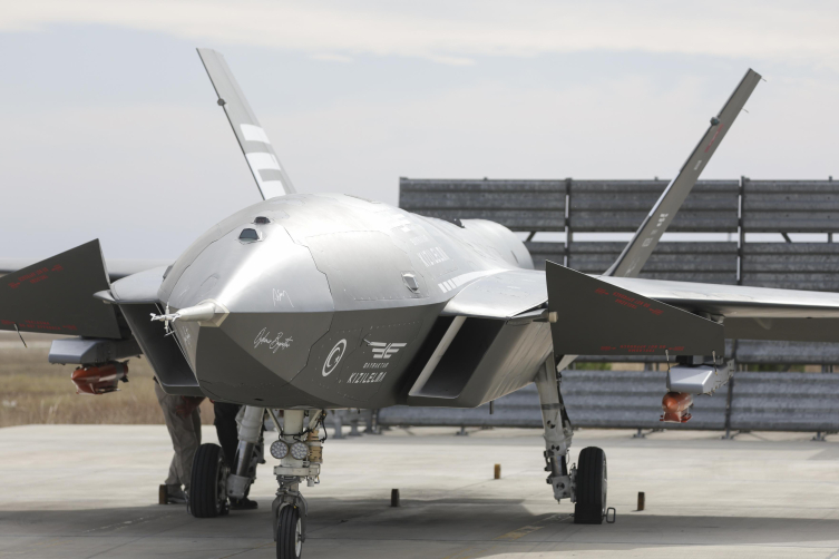 Bayraktar KIZILELMA ilk kez mühimmatlı uçtu