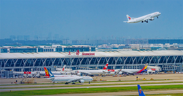 Çin havayolları Rusya’ya yönelik uçuş yasağına karşı çıkıyor