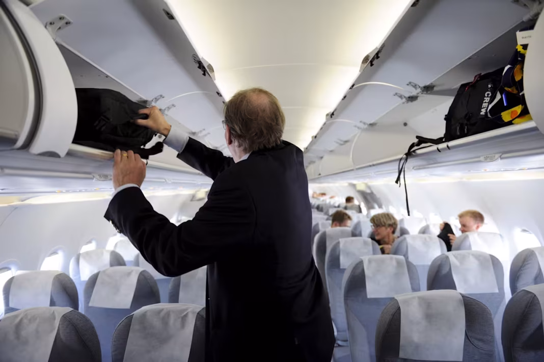 Uçaklarda koltuk kılıfları ne sıklıkla temizlenir?