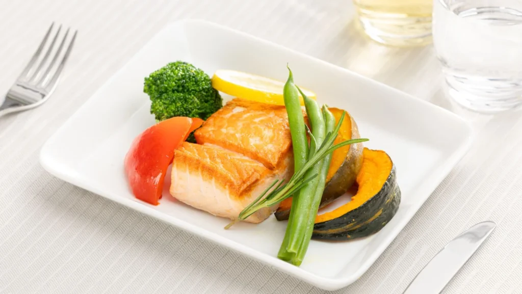 Korean Air, uçak içi sağlıklı yemek seçeneklerini güncelledi