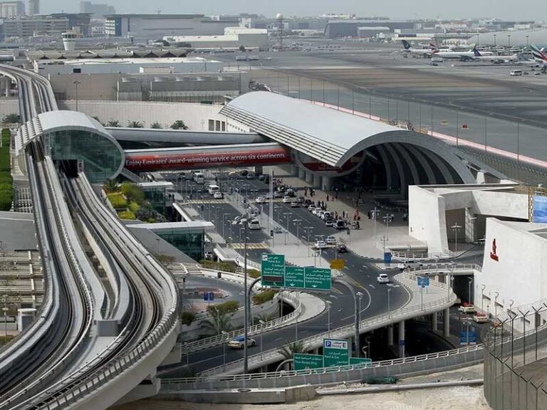 Dubai, varışlar için biyometrik ‘Kırmızı Halı’ hızlı geçiş sistemini deniyor