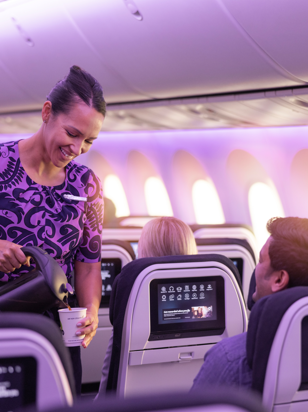 Economy-service-experience-RF-NC-Allsites-1608x2145__FocusFillWyItMC40NyIsIi0wLjExIiwxMDcyLDE0MzBd