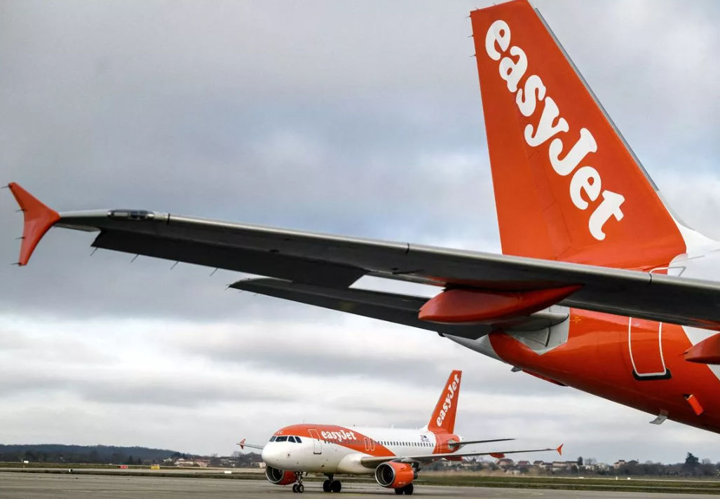 İngiliz aile, vefat eden büyükannelerini easyJet uçağına bindirmekle suçlanıyor