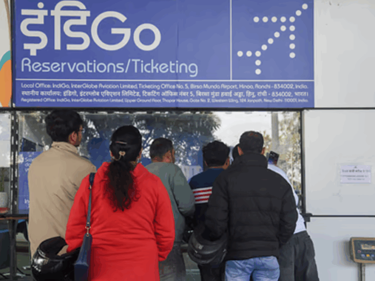 IndiGo Krizi: SHGM müfettişleri görevden alındı ve CEO Elbers tekrar ifadeye çağrıldı