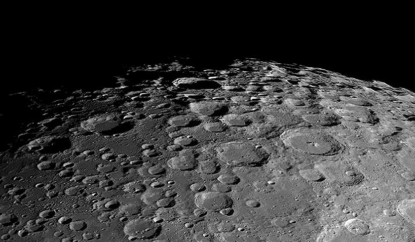 Çinli bilim insanları Ay’ın uzak tarafında hiç beklenmedik bir madde saptadı