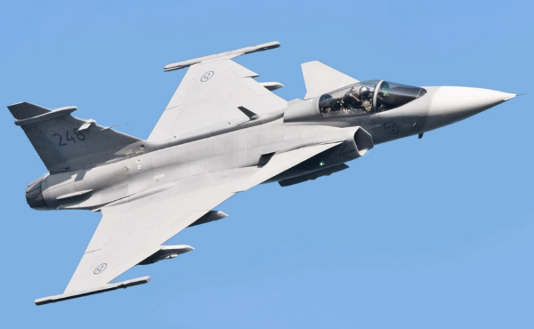Kolombiya 17 adet Saab Gripen savaş uçağı satın aldı