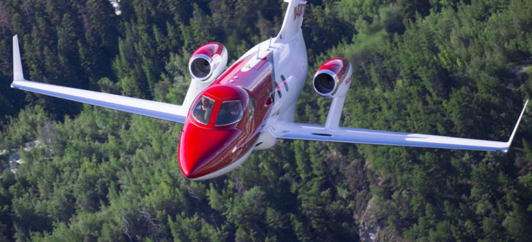 HondaJet, pilotun rahatsızlanması durumunda otomatik iniş yapabilen çift motorlu iş jeti üretimine geçti