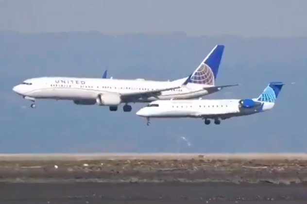 B737 MAX ve CRJ-200’ün muhteşem paralel inişi