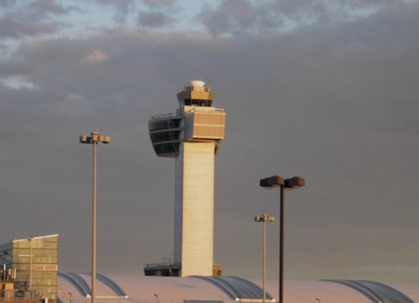 Delta A321 uçağı yanlış piste girince!