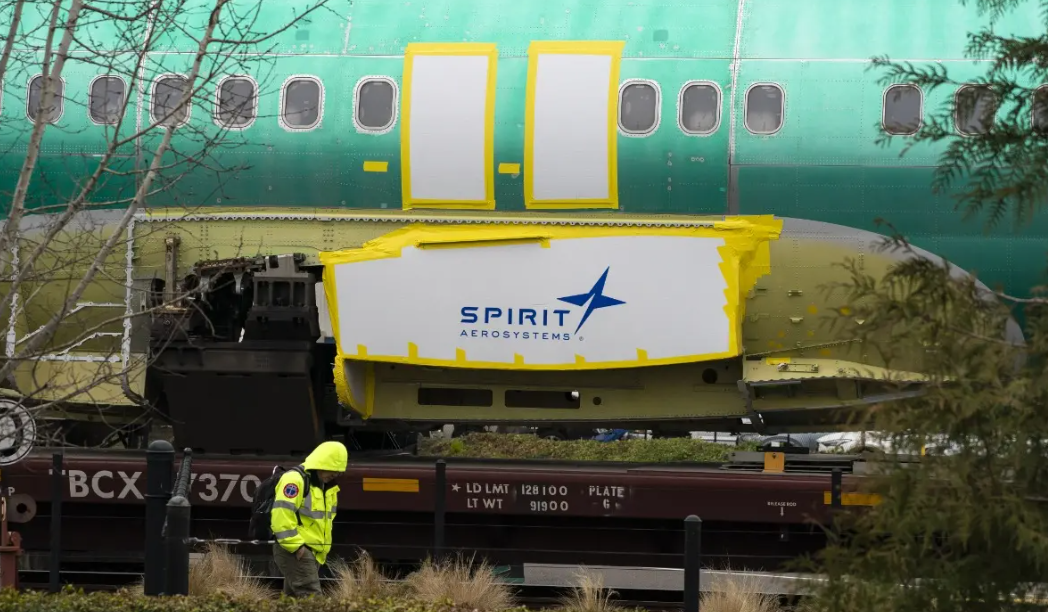 Orta Doğu krizi Boeing’i de vurdu: Yakıt maliyetleri kârlılık hedefini erteledi