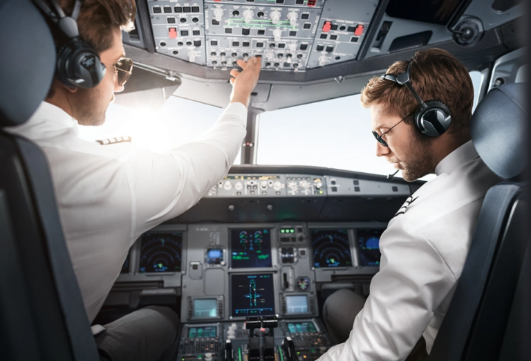 Eurowings pilotları Paskalya tatili sırasında greve gitme tehdidinde bulundu