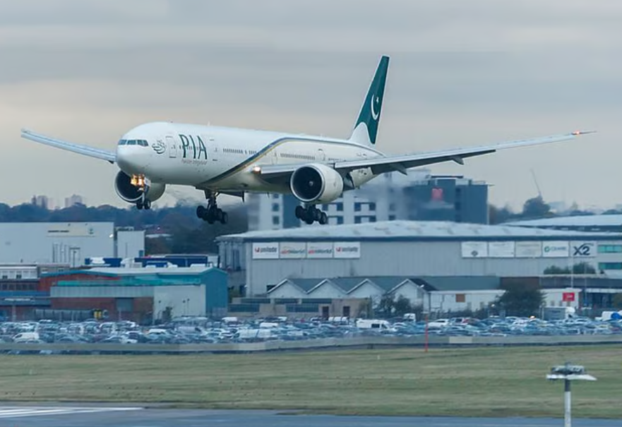 PIA, 6 yıllık bir aradan sonra Londra seferlerine başladı