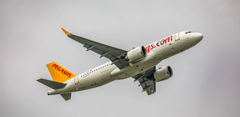 İstanbul’da olumsuz hava koşulları: Pegasus Havayolları 153 seferi iptal etti