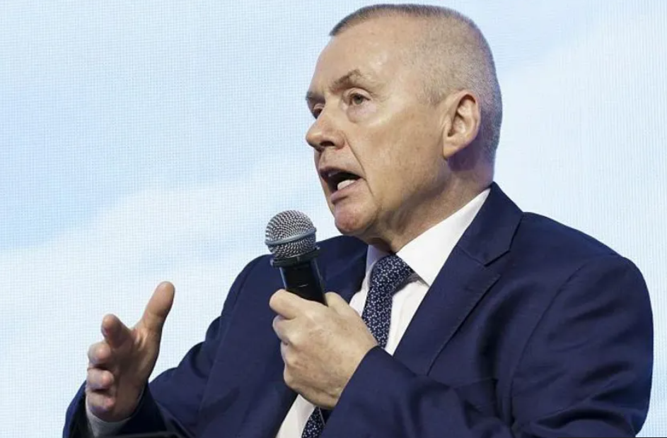 IndiGo sektörün deneyimli ismi William Walsh’ı CEO olarak atadı, hisseleri tavan yaptı!