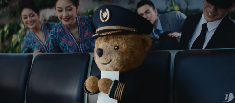Malezya Havayolları’ndan, gerçek bir yolcu hikayesinden esinlenen video: ‘Pilot Parker’
