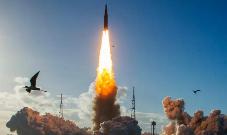 ABD 54 yıl sonra Ay’a yeniden astronot gönderdi