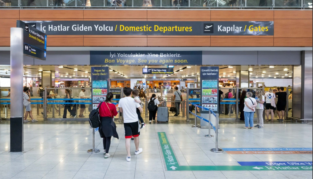 İstanbul Sabiha Gökçen Havalimanı tatil yoğunluğuna hazır