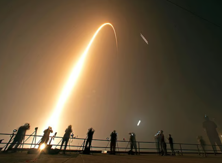 SpaceX’in hisse senedi arzıyla 75 milyar dolar toplaması bekleniyor