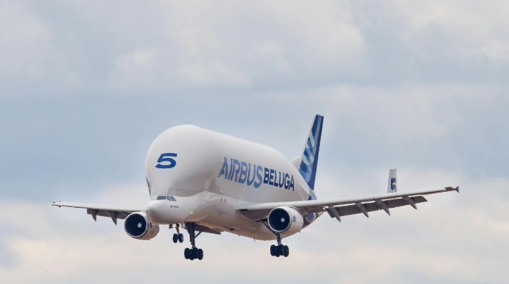 Airbus BelugaST, müzedeki yerini aldı Airbus BelugaST, müzedeki yerini aldı