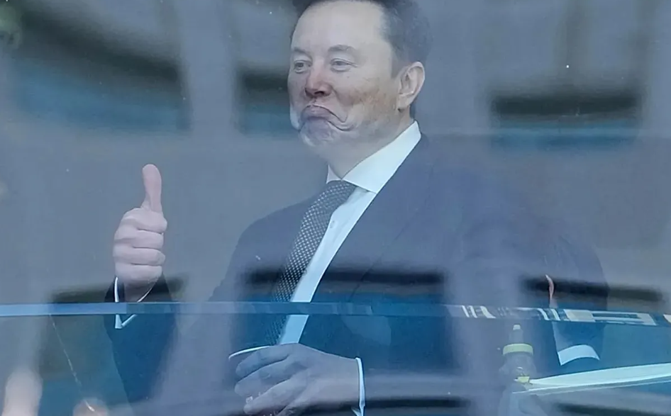 Ünlü filozof anlattı: Elon Musk neden simülasyonda yaşadığımıza inanıyor? Ünlü filozof anlattı: Elon Musk neden simülasyonda yaşadığımıza inanıyor?