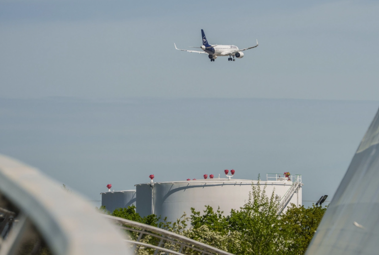 Deutsche Bank, Lufthansa Grubu’nda sürdürülebilir havacılık yakıtına yatırım yapıyor Deutsche Bank, Lufthansa Grubu’nda sürdürülebilir havacılık yakıtına yatırım yapıyor