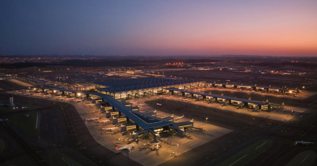 İstanbul’daki iki havalimanı, yılın ilk yarısında 78 ilin nüfusundan fazla yolcuyu ağırladı İstanbul’daki iki havalimanı, yılın ilk yarısında 78 ilin nüfusundan fazla yolcuyu ağırladı