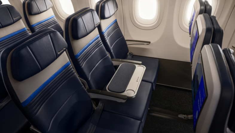 United Airlines, A321XLR uçağında yolculara orta koltuğu boş bırakıyor. United Airlines, A321XLR uçağında yolculara orta koltuğu boş bırakıyor.