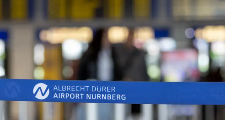 Nürnberg-Türkiye uçuşu öncesi kavga: 11 kişi uçağa alınmadı