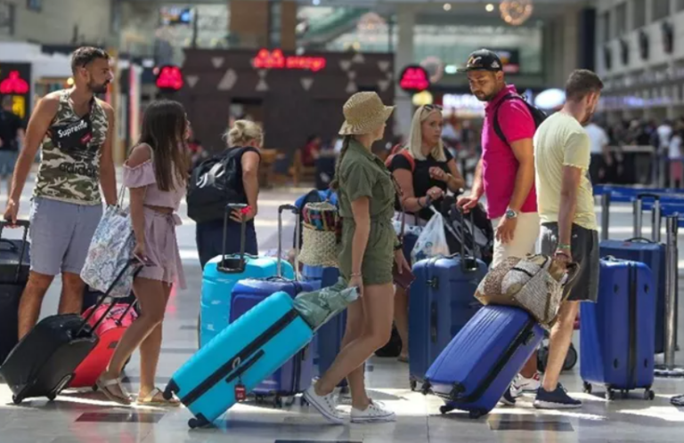 Turizmde Yaz Sezonu Uzuyor: Antalya’da Eylül ve Ekim Beklentisi Güçlü