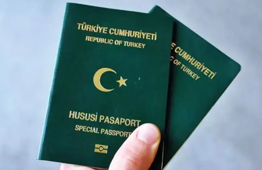 Bakanlıktan pilot ve kabin memurları için yeşil pasaport açıklaması
