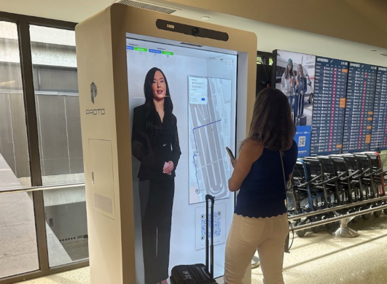 Boston havalimanı, yolculara rehberlik etmek için holografik sanal asistan sistemini test etti