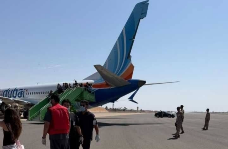 FlyDubai yolcu uçağı pilotları havada kanlı bir kavgaya tutuştu