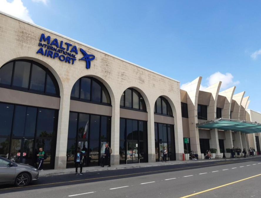 Malta Havalimanı, geri bildirim sistemiyle yolcu deneyimini geliştiriyor